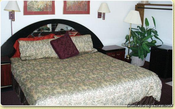 Oakdale Motel 오와토나 객실 사진