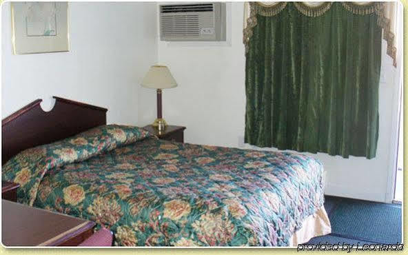 Oakdale Motel 오와토나 외부 사진